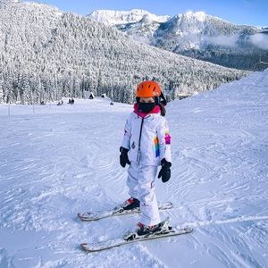 Obermeyer white I grow ski jacket. Size 4.